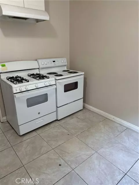 Lawndale, CA 90260,4611 W 152nd ST 1/3