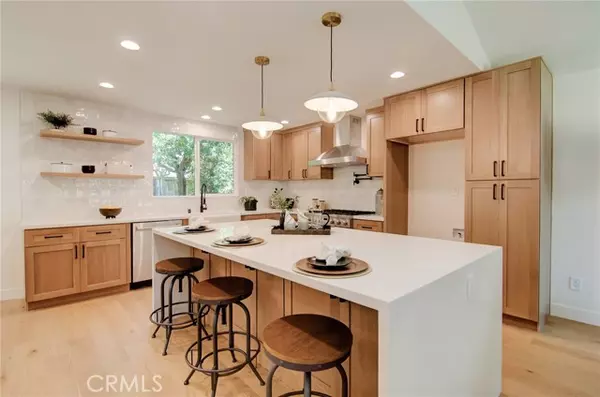 Huntington Beach, CA 92649,5732 Grimsby DR