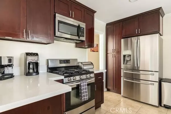 Palm Springs, CA 92262,980 N Biskra RD