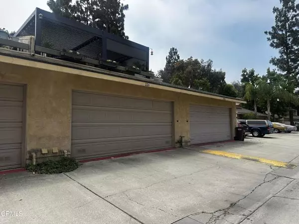 Ventura, CA 93001,226 Rosewood ST