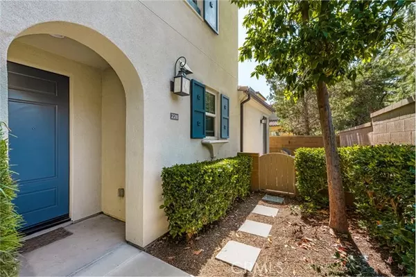 228 Borrego, Irvine, CA 92618