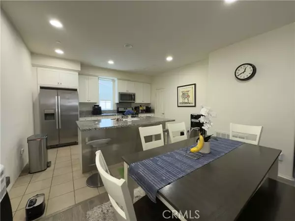 Carson, CA 90745,22111 Main ST 6