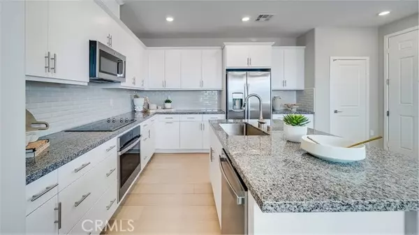 Ontario, CA 91761,2593 Cloudview Privado