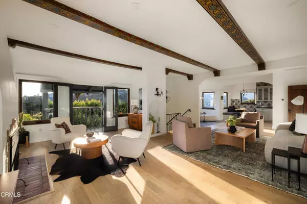 Los Angeles, CA 90039,2117 Redrock CT