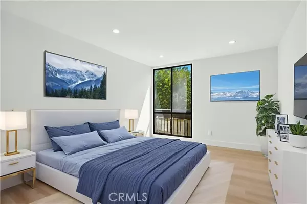 Canoga Park, CA 91304,8601 International AVE 233