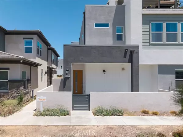 207 Abacus, Irvine, CA 92618