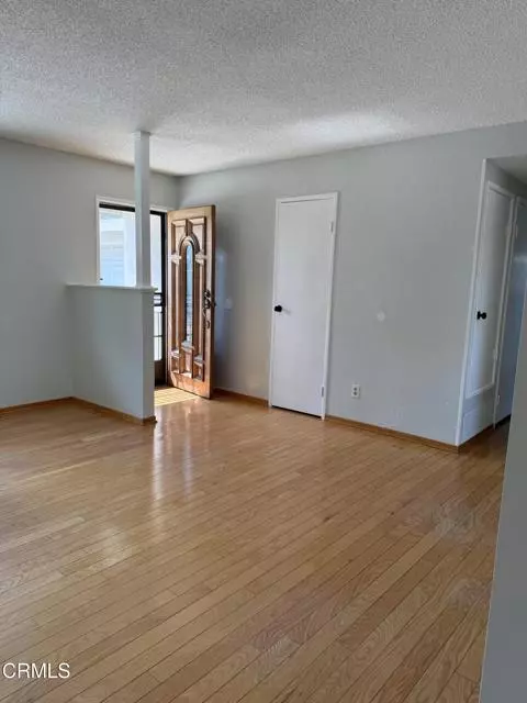 Ventura, CA 93004,1204 Cardigan AVE