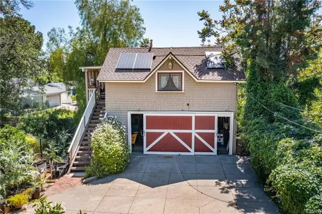 1004 Cajon ST, Redlands, CA 92373