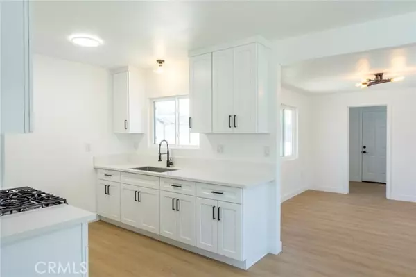 Redlands, CA 92374,1218 6th ST