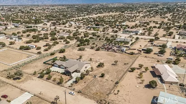 Oak Hills, CA 92344,12771 Elm ST