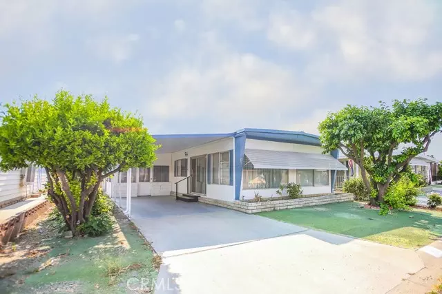 120 Santa Paula, Hemet, CA 92543