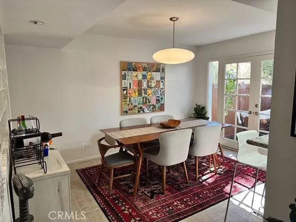 Agoura Hills, CA 91301,27511 Endeavor ST