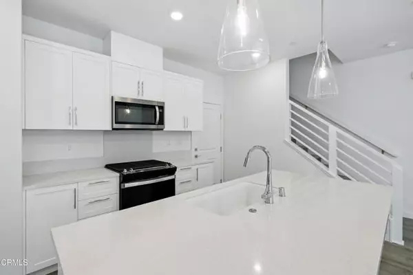 Ventura, CA 93003,2406 103 Haley Point DR