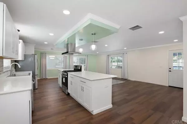 1120 E Mission RD 65, Fallbrook, CA 92028