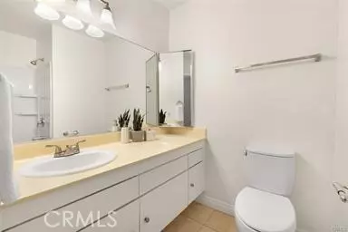 Calabasas, CA 91302,4722 Park Granada 205