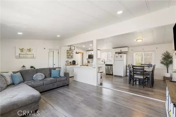 CA 92277,74993 Serrano DR