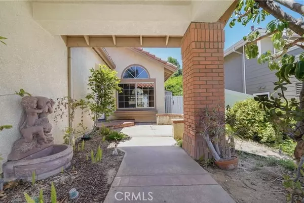 Corona, CA 92882,2230 Bloomfield LN