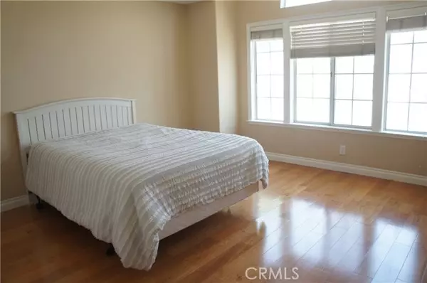 Corona, CA 92882,2230 Bloomfield LN