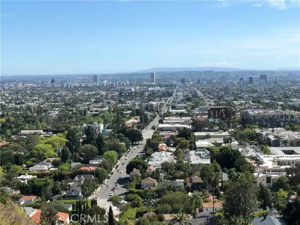 Los Angeles, CA 90046,7828 W Granito DR