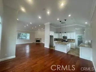 Encino, CA 91316,4912 Hesperia AVE