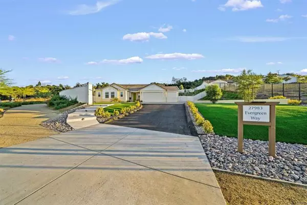 Valley Center, CA 92082,27983 Evergreen WAY