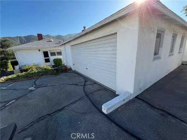 La Crescenta, CA 91214,3425 Montrose AVE