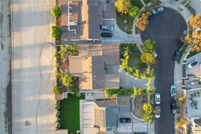 North Hollywood, CA 91605,13358 Blythe ST