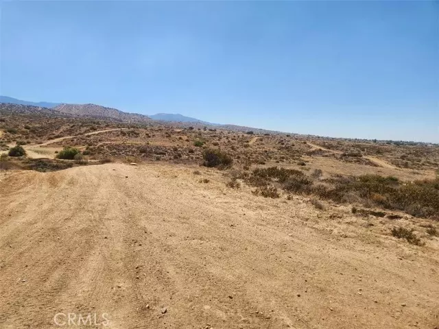 123 Eaby RD, Phelan, CA 92371