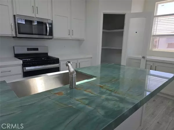 Santa Ana, CA 92704,432 S Harbor BLD 101
