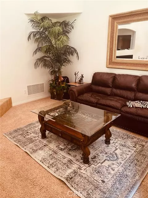Camarillo, CA 93010,1851 Via Aracena