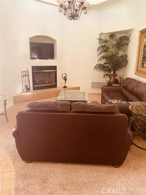 Camarillo, CA 93010,1851 Via Aracena