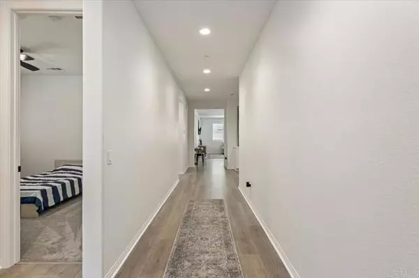 Valley Center, CA 92082,27953 Autumn CT