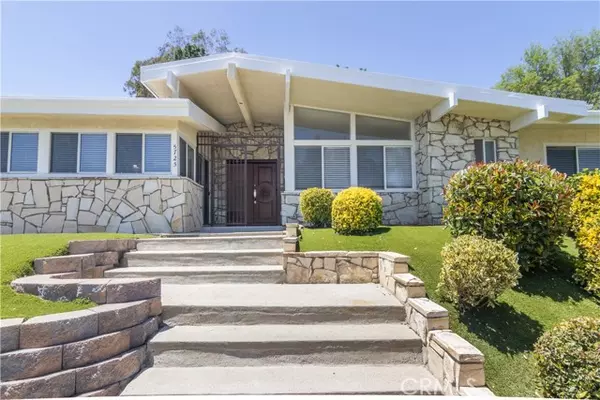 5725 El Canon AVE, Woodland Hills, CA 91367