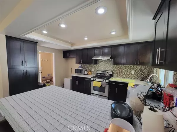 Diamond Bar, CA 91765,21025 Malad CT