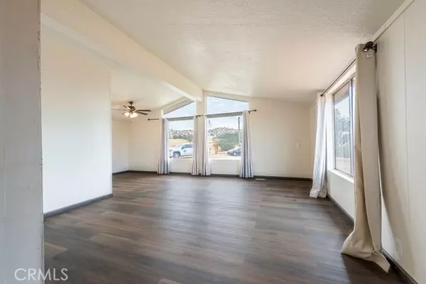 Madera, CA 93636,27062 Road 400