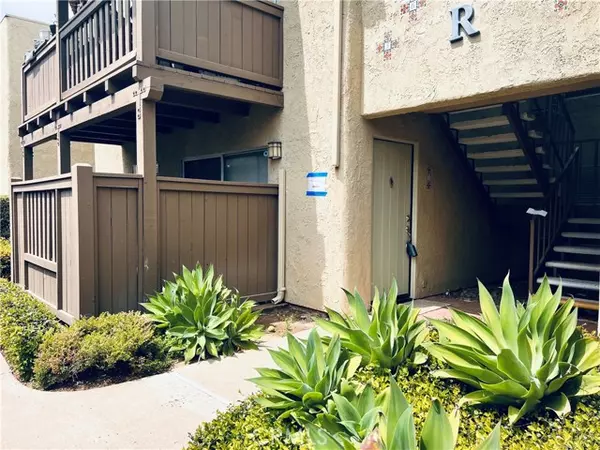 Santa Ana, CA 92701,1345 Cabrillo Park DR R05