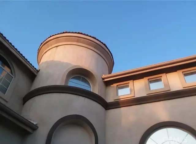 43 Valencia LN, Redlands, CA 92374