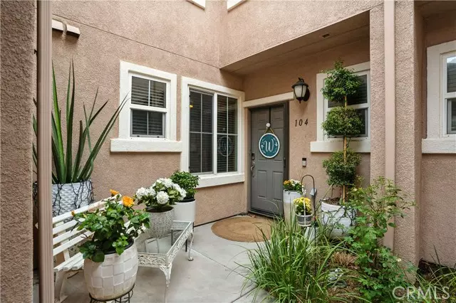 Lake Elsinore, CA 92532,15636 Vista WAY 104