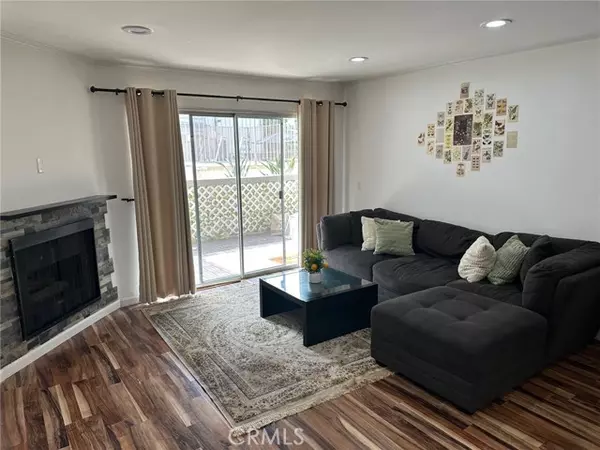 20253 Keswick ST 105, Winnetka, CA 91306