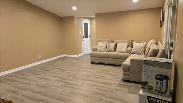 Orange, CA 92868,2234 W Palm AVE