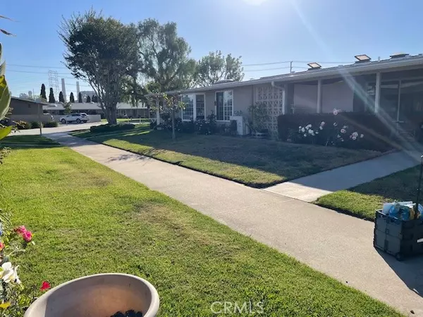 Seal Beach, CA 90740,13201 El Dorado DR 207-I