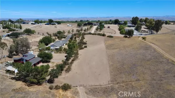5040 White Tail PL, Paso Robles, CA 93446