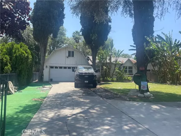 7994 Magnolia AVE,  Riverside,  CA 92504