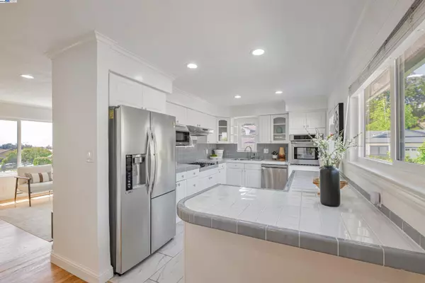 Union City, CA 94587,431 Monaco Ave