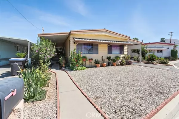 39 Round Table DR, Riverside, CA 92507