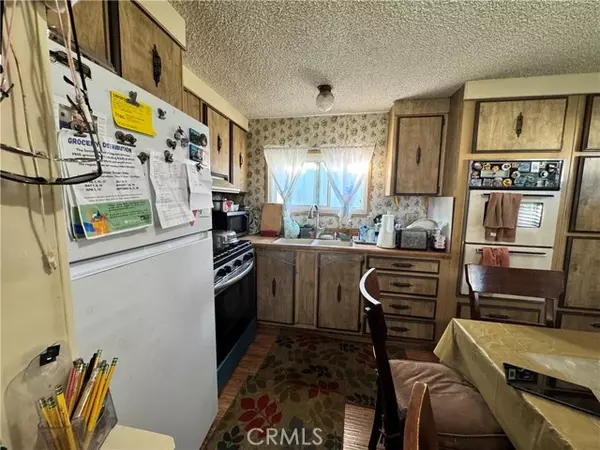 Fullerton, CA 92833,1850 W Orangethorpe AVE 44