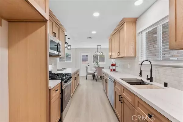 Riverside, CA 92504,3975 Madrona RD