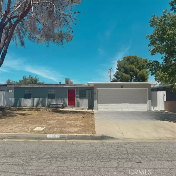 715 Woodgate ST, Lancaster, CA 93534