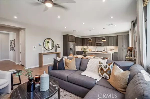 Fontana, CA 92336,6336 Moonfire LN