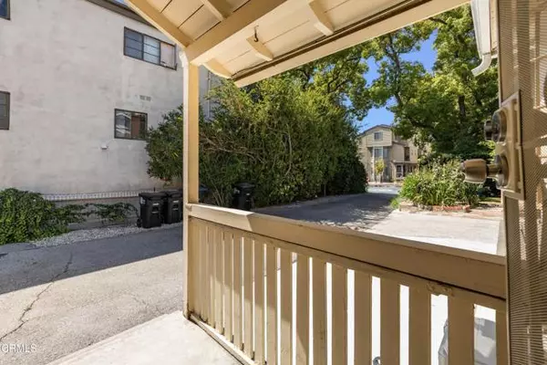 412 Pioneer DR, Glendale, CA 91203